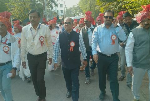 As part of the World AIDS Week, a grand awareness rally was organized in Amravati. Additional Project Director of Maharashtra State AIDS Control Society, Dr. Vijay Kandewad was present at the rally.