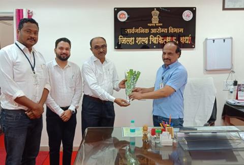 फोटो गॅलरी सहसंचालक टीआय आणि ब्लड सेफ्टी यांनी सिव्हिल हॉस्पिटल, दत्ता मेघे मेडिकल कॉलेज सावंगी, ब्लड बँक एमजीआयएमएस, सेवाग्राम आणि एलडब्ल्यूएस एनजीओ नोबेल शिक्षण संस्था, वर्धा आणि टीआय-एफएसडब्ल्यू उर्कक्षा जनकल्याण शिक्षण संस्था, वर्धा यांना भेट दिली.